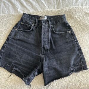 AGOLDE RILEY JEAN SHORTS - BLACK WASH - SIZE 22